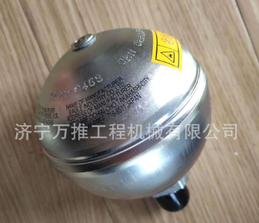 PC200-8 蓄能器22U-60-21330 挖掘機先導電磁閥組 蓄能器