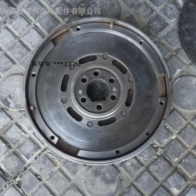 大眾帕薩特手動變速箱飛輪壓盤 帕薩特B5領(lǐng)域發(fā)動機飛輪  奧迪A4A61.8/1.8T飛輪壓盤