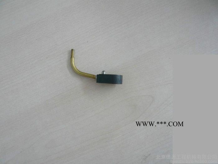 神鋼日野純正配件 機(jī)油噴嘴