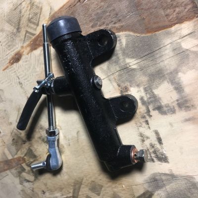 工程機械 1604DWF2-010   離合器總泵 配件零件