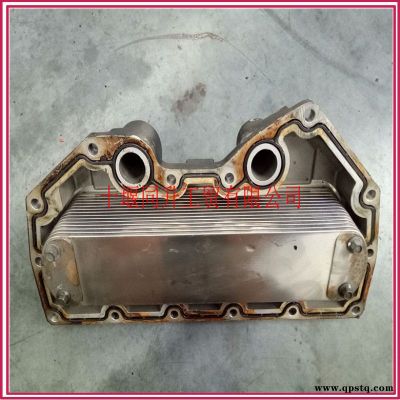 東風康明斯配件機油冷卻器總成C4316860