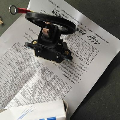 鄭州宇通原廠客車(chē)配件 3702-00267 發(fā)電機(jī)調(diào)節(jié)器