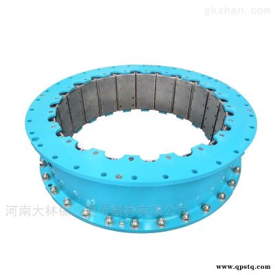 DY700×135  隔膜式氣胎離合器