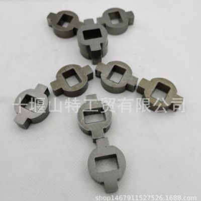 供應(yīng)康明斯QSL9發(fā)動(dòng)機(jī)零件油泵連接塊4061755