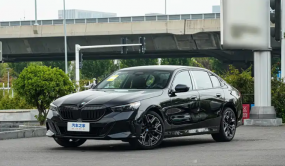 寶馬 523 二手汽車(chē)的保養(yǎng)費(fèi)用貴不貴？